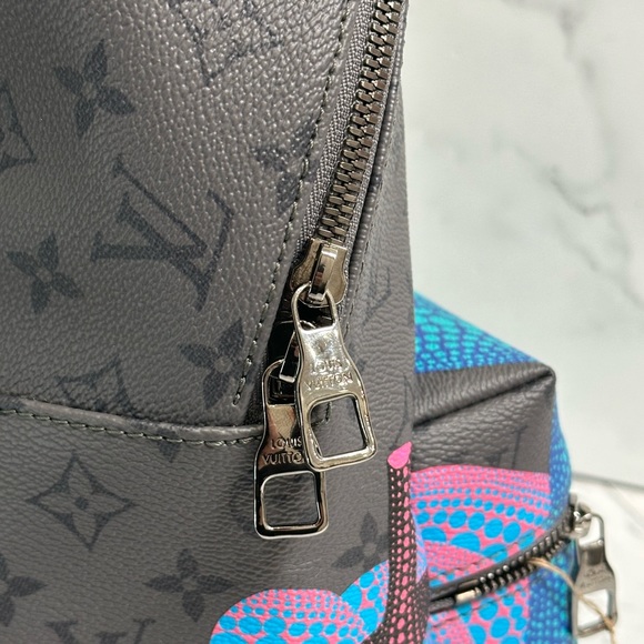 LOUIS VUITTON
LV X YK Monogram Eclipse Reverse Kusama Pumpkin Discovery Backpack - Picture 4 of 9